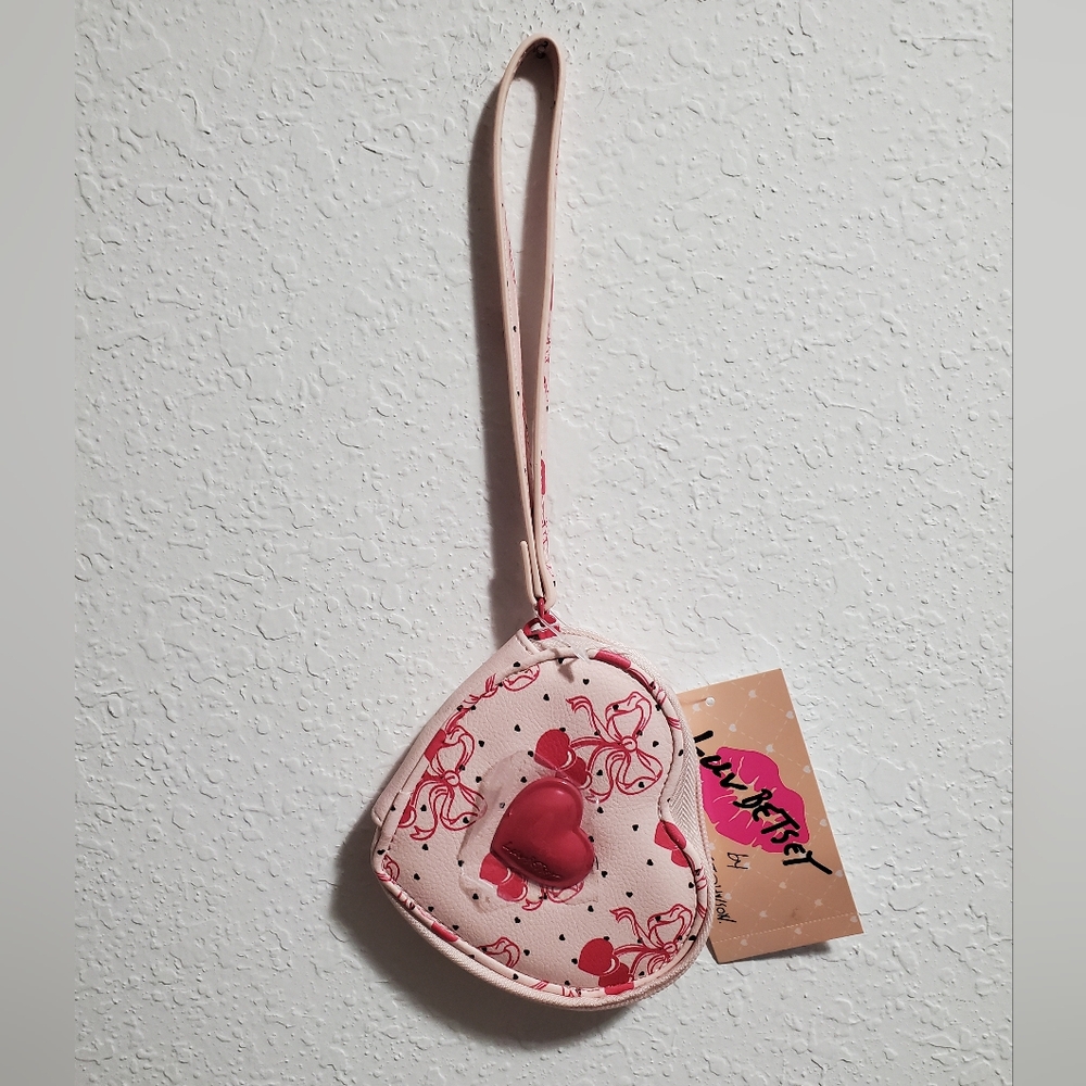 Luv Betsey By Betsy Johnson Heart-Shaped Wristlet with Pink Bows and hearts - Picture 4 of 9